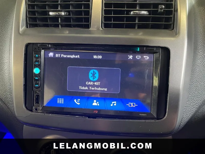 DAIHATSU AYLA - View 11