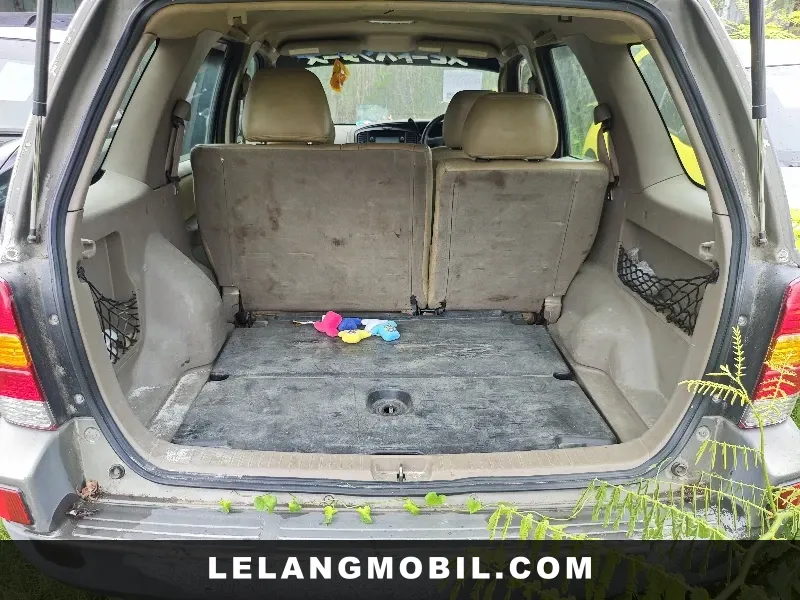 FORD ESCAPE - View 10