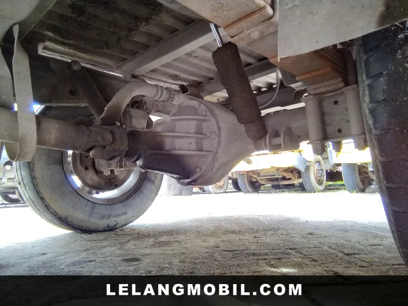 ISUZU ELF - View 10