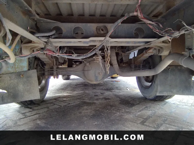 ISUZU ELF - View 13